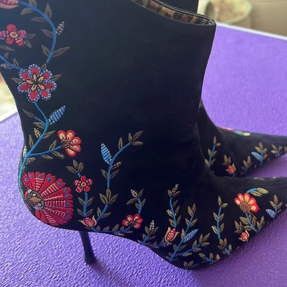 Beverly Feldman Suede High Heel Boots Beverly Feldman Black Suede Leather 16 main image 4